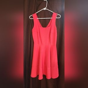 Lulu's Home Before Daylight size medium coral